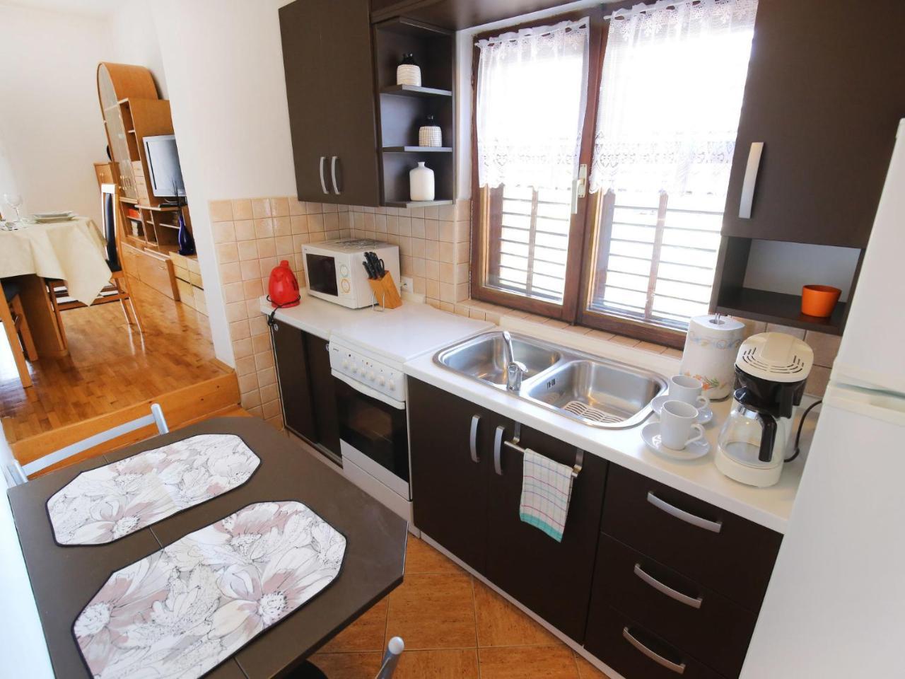 Apartment Jaz Бибине Екстериор снимка
